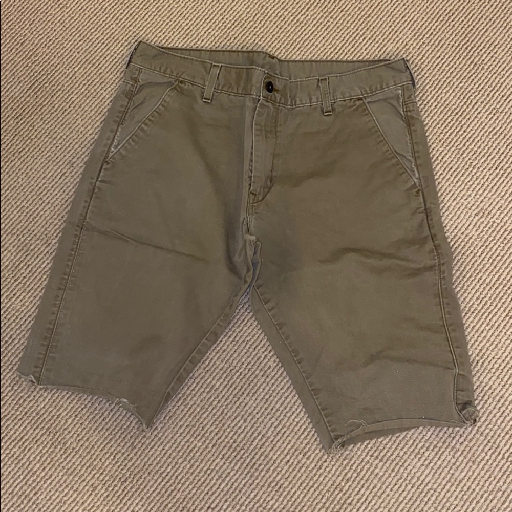 Levi’s 511 khaki shorts